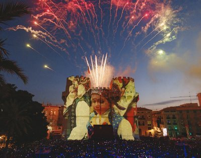 Imagen de portada de Crida de les Falles de València 2022 "Renaix la flama!"