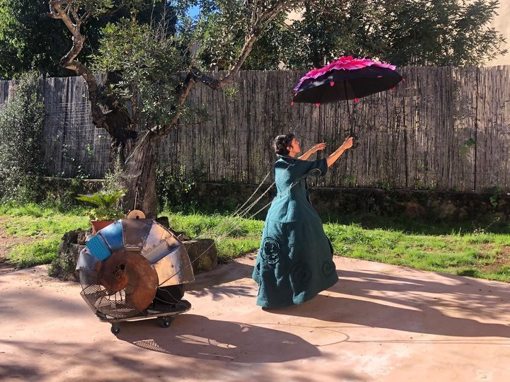 Imatge 0 de la galeria de l'espectacle Invisibles