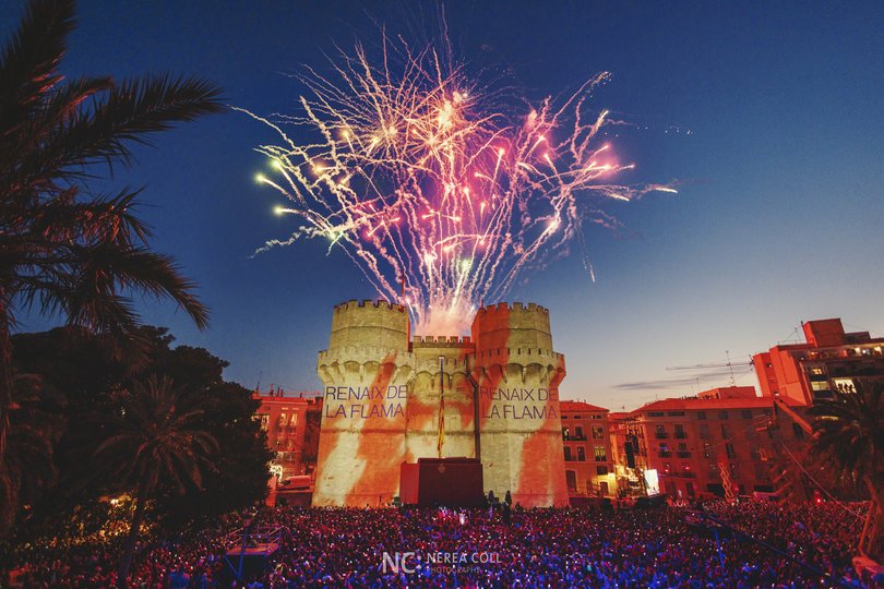 Image 1 of the Crida de les Falles de València 2022 "Renaix la flama!" gallery